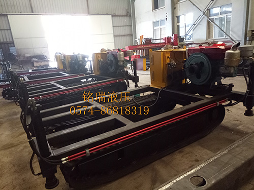 帶液壓系統的鉆機履帶底盤